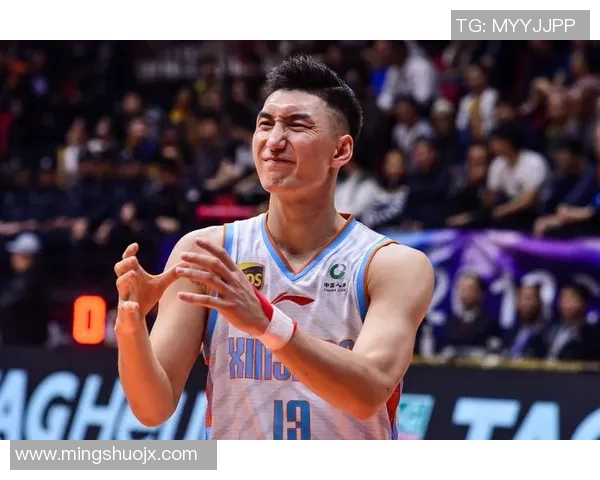 可兰白克：探寻这位杰出运动员背后的奋斗故事与荣耀时刻